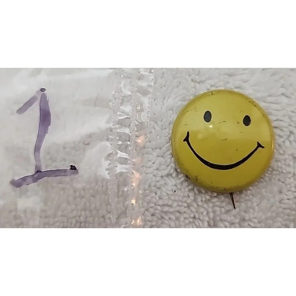 Pin Smiling Face Button 1960s Yellow Badge Rare Collectible Vintage